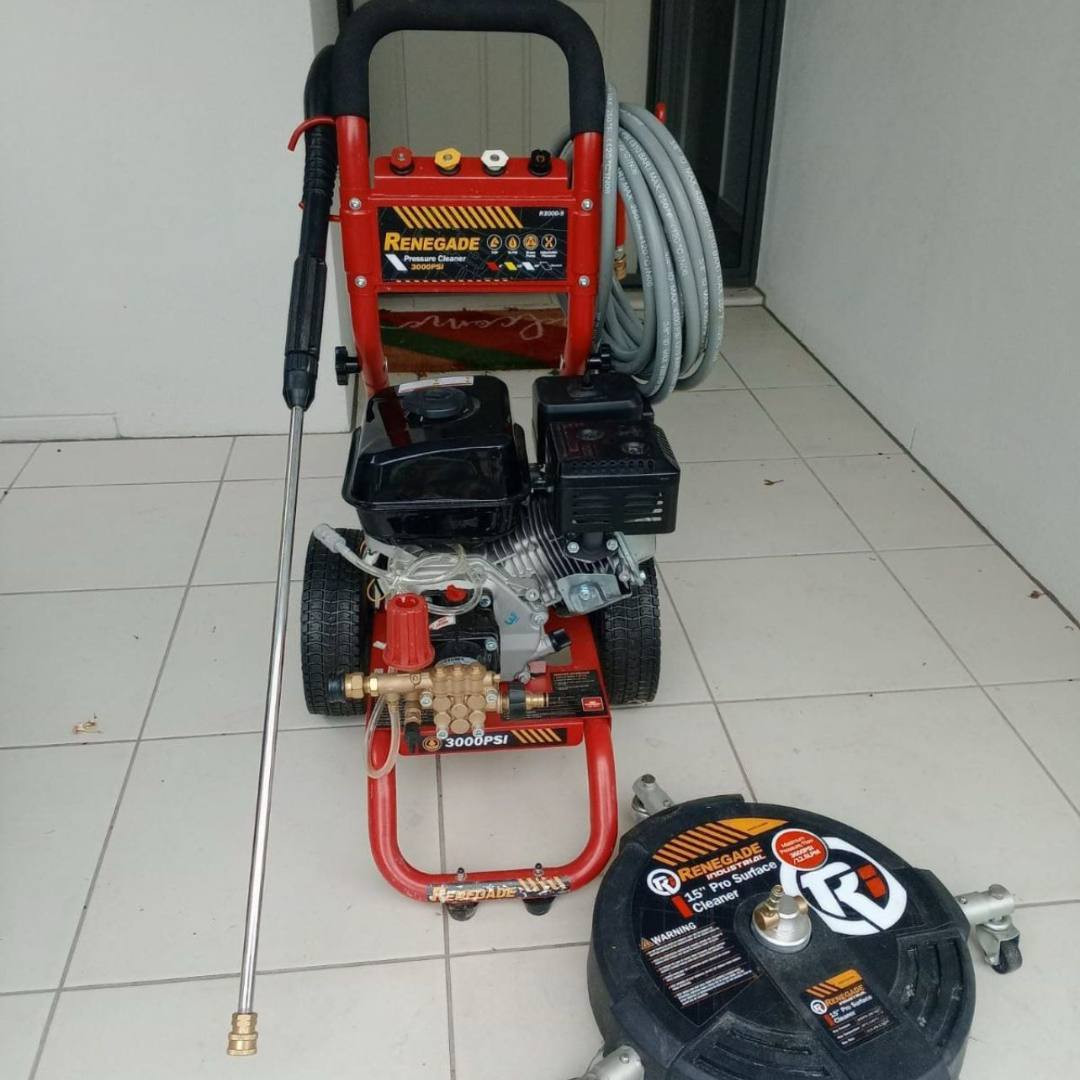Cleaning supplies used by Cleaner On The Go